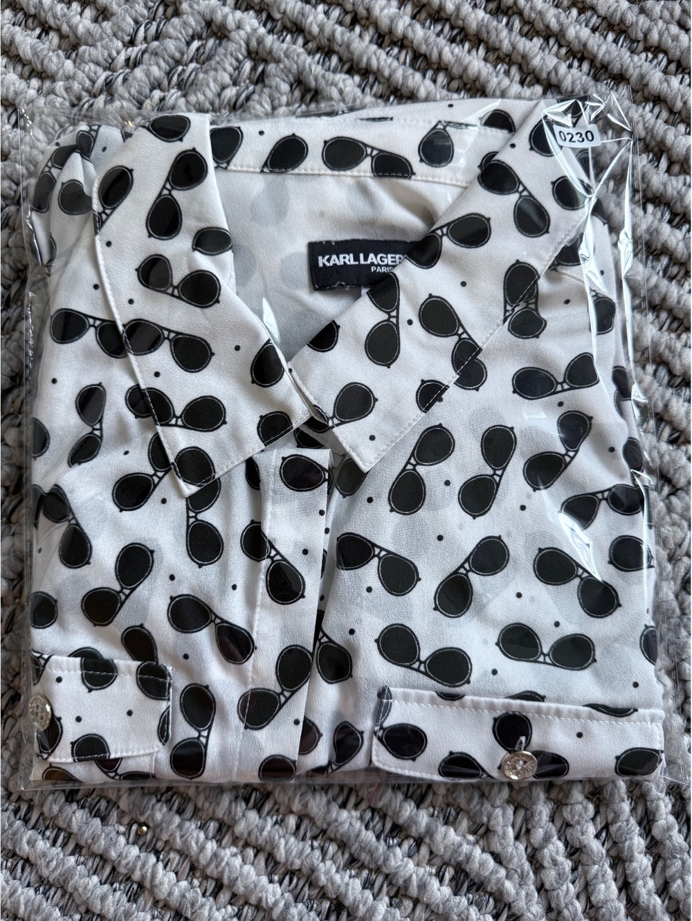 Karl Lagerfeld Black and White Sunglasses Blouse size L - Picture 7 of 7